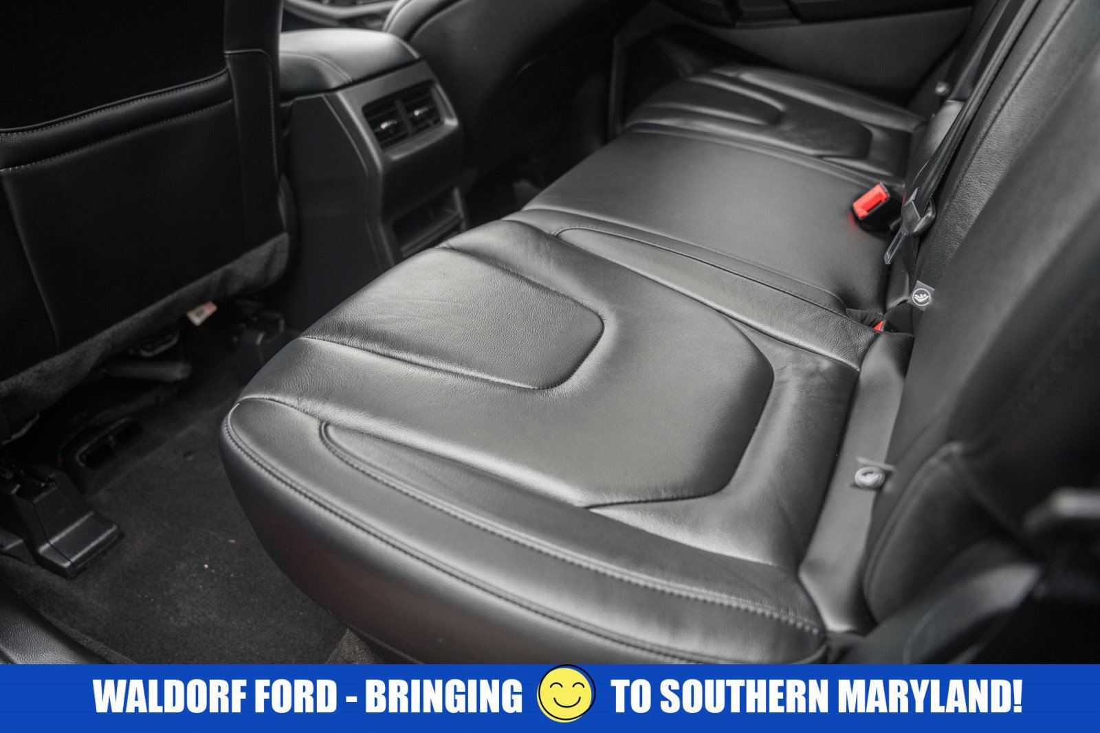 Certified 2020 Ford Edge Titanium w/ Cargo Accessory Package image 36