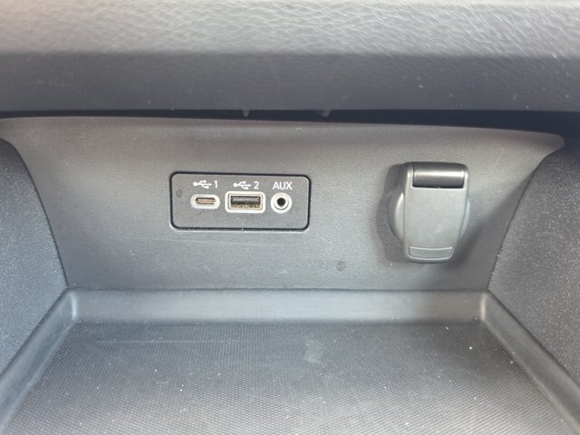 Used 2025 Nissan Altima 2.5 SV FWD image 24