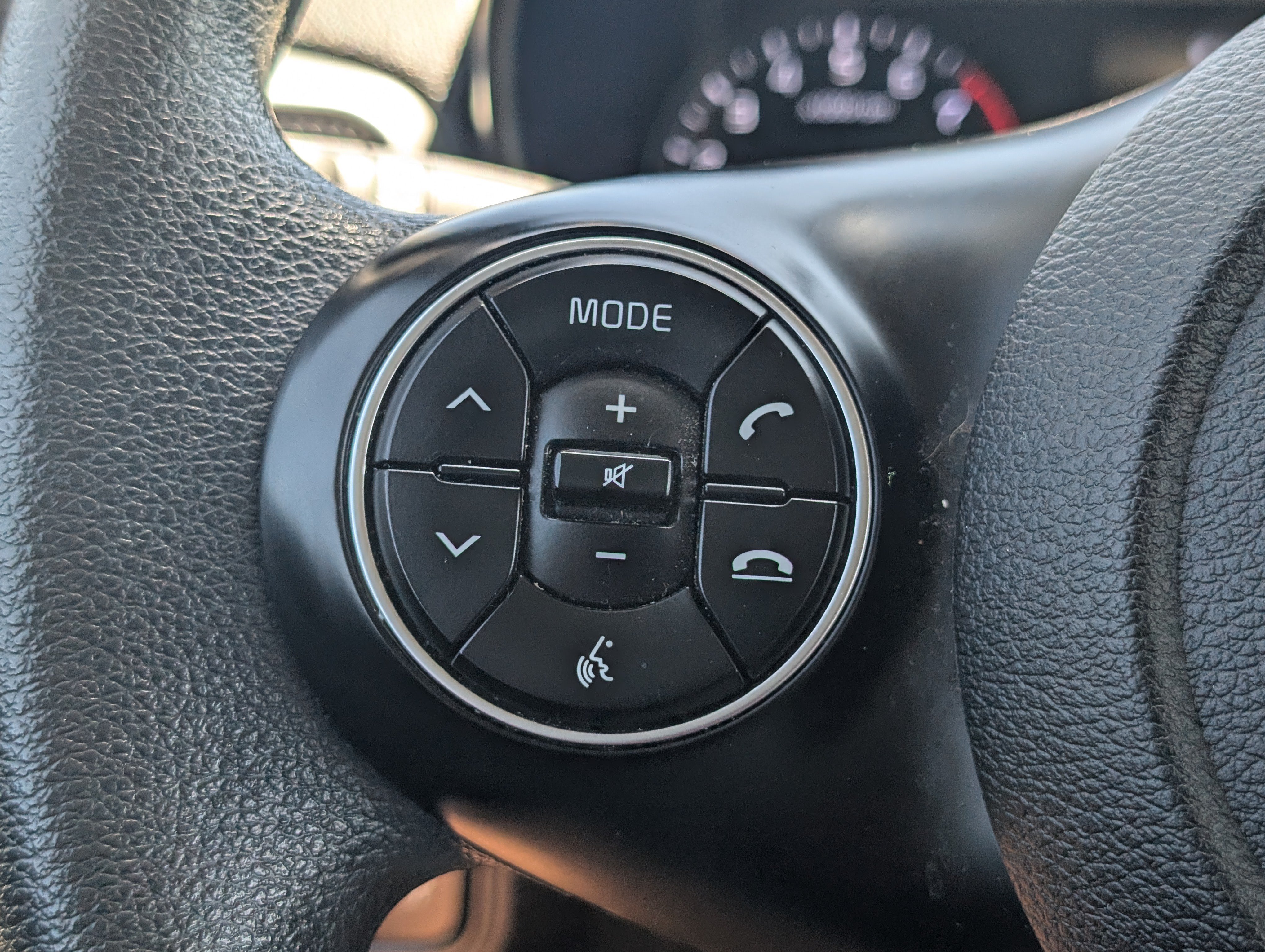 Used 2020 Kia Soul LX FWD image 18
