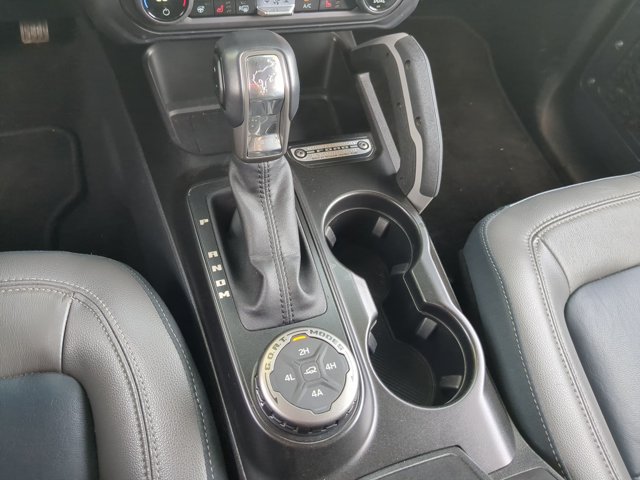 Certified 2023 Ford Bronco Outer Banks w/ Sasquatch Package AWD/4WD image 12