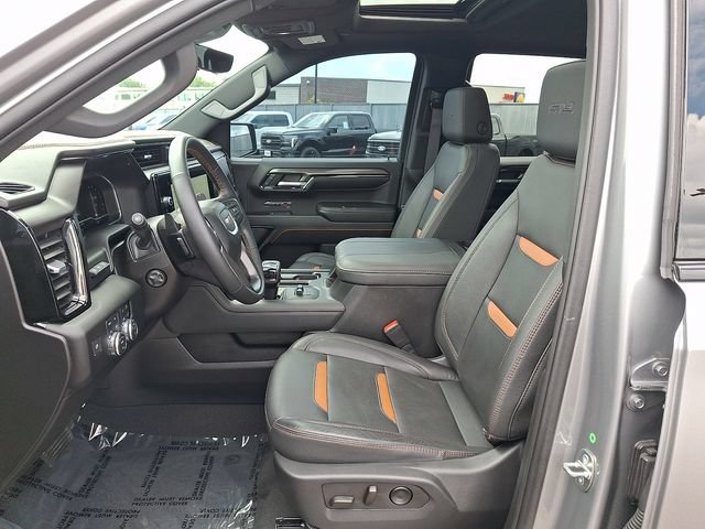 Used 2023 GMC Sierra 1500 AT4 w/ Technology Package AWD/4WD image 13