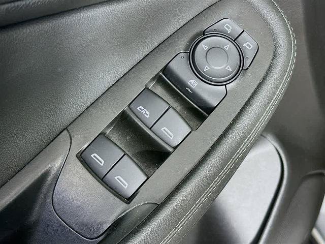 Used 2023 Buick Encore GX Preferred w/ Cold Weather Comfort Package AWD/4WD image 28