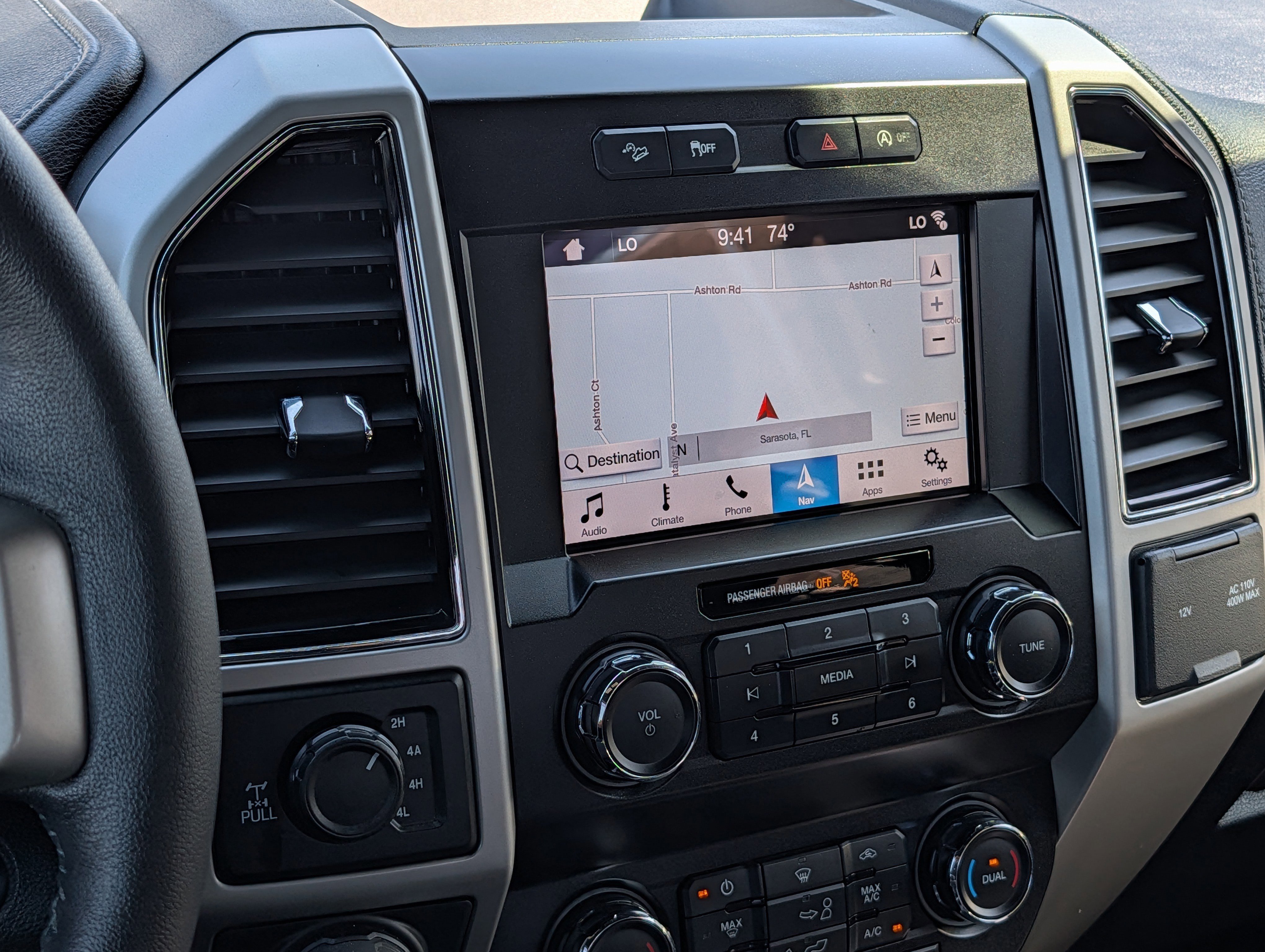 Certified 2019 Ford F150 Lariat image 28