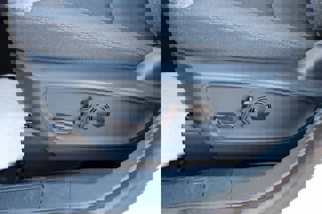 Certified 2025 Ford Maverick XLT w/ XLT Luxury Package image 15