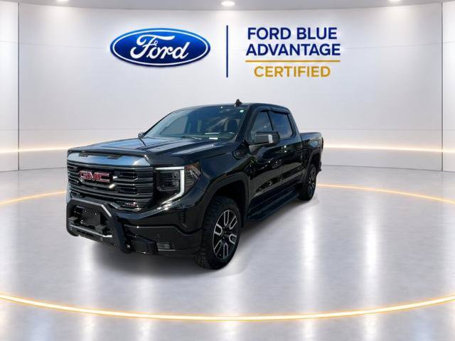 Used 2024 GMC Sierra 1500 AT4 w/ Technology Package AWD/4WD image 5