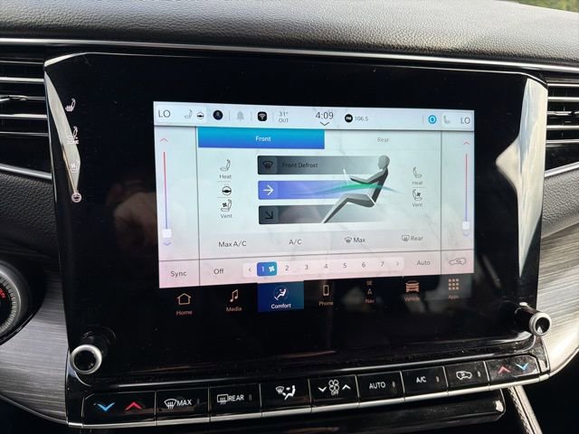 Used 2024 Jeep Wagoneer L Series II w/ Flexible Seating Group image 25