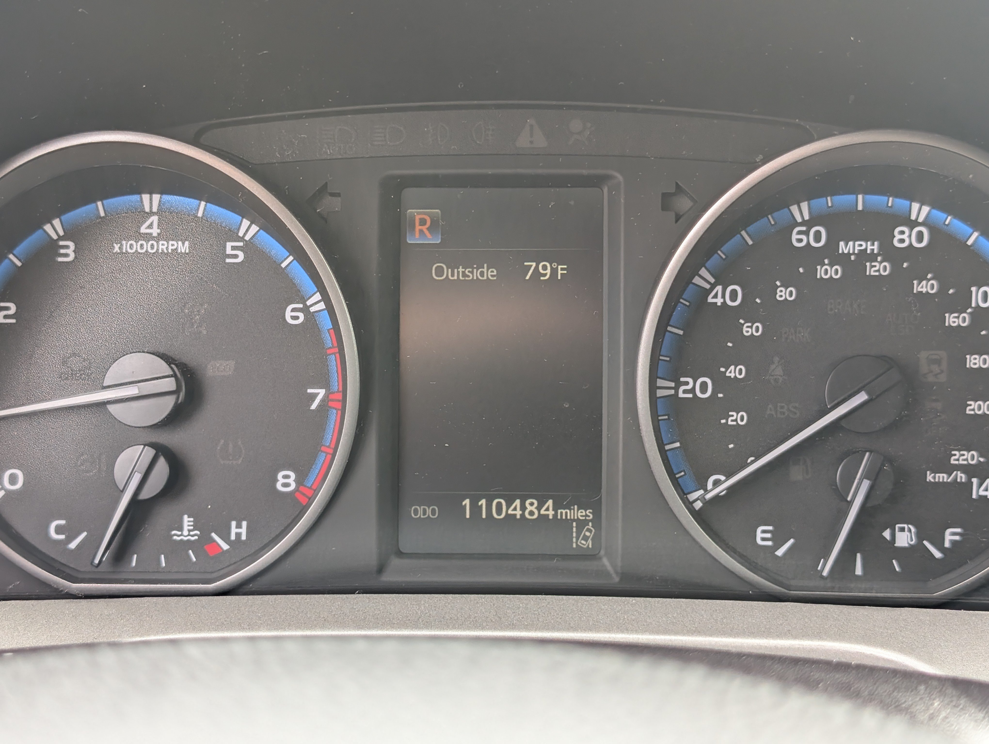 Used 2018 Toyota RAV4 LE w/ Carpet Mat Package AWD/4WD image 26
