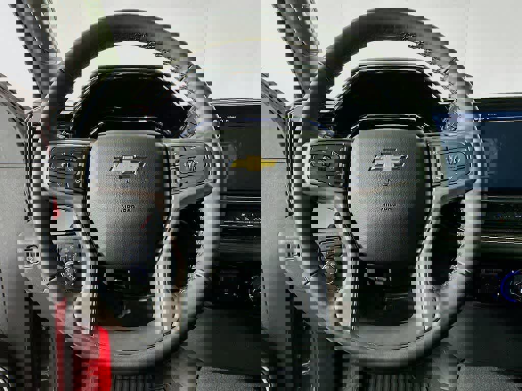 Used 2025 Chevrolet Silverado 1500 LT image 19