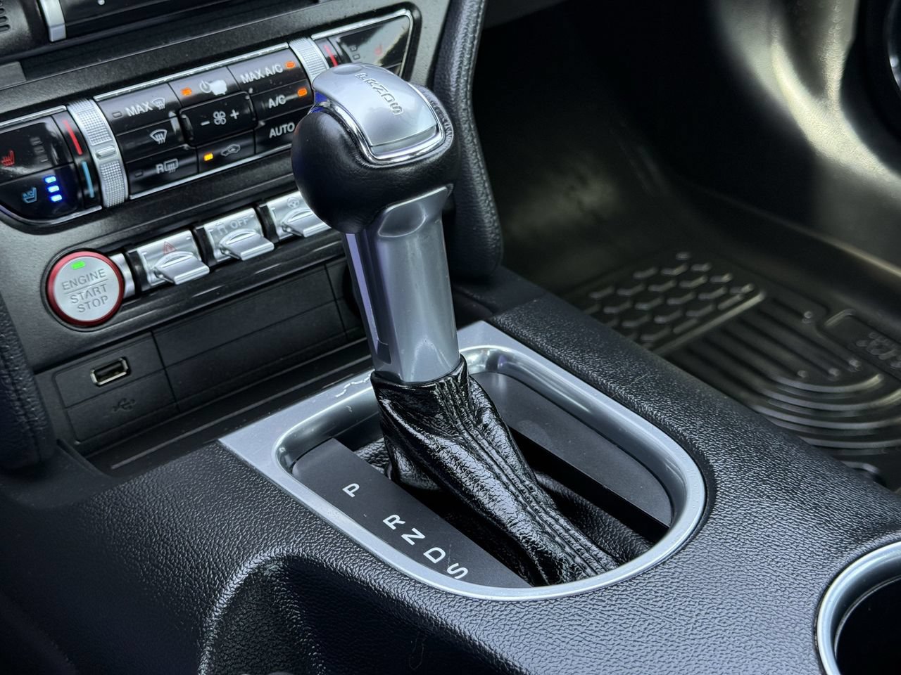 Certified 2018 Ford Mustang Premium RWD image 22