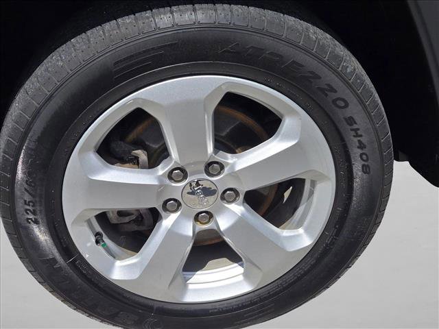 Used 2021 Jeep Compass Latitude w/ Sun and Sound Group AWD/4WD image 22