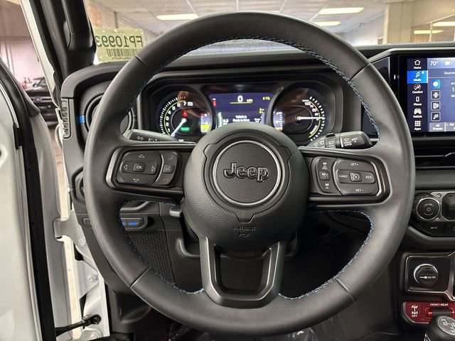 Used 2024 Jeep Wrangler Rubicon image 6
