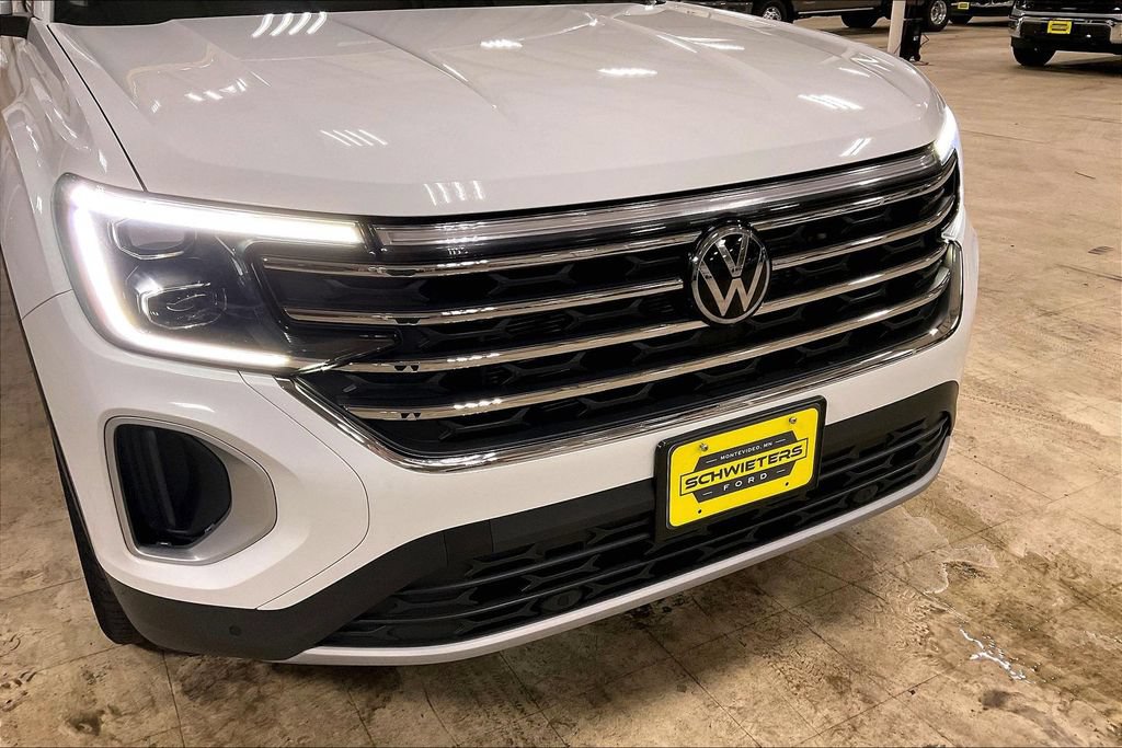 Used 2025 Volkswagen Atlas SE AWD/4WD image 29