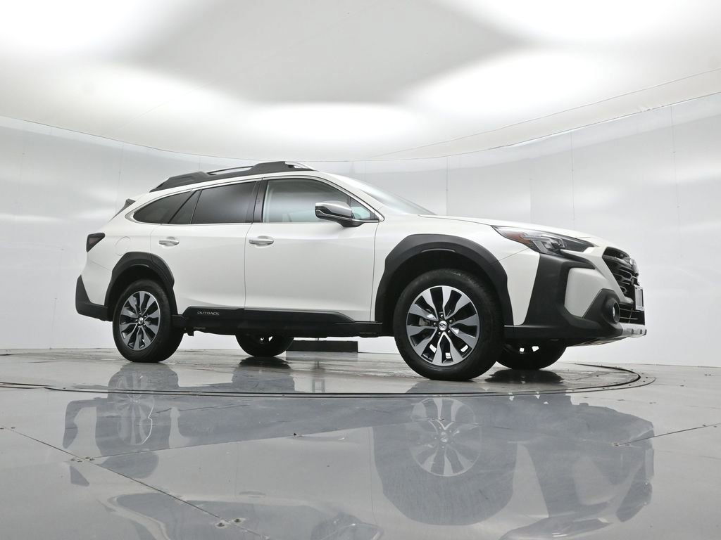 Used 2024 Subaru Outback Touring XT image 2