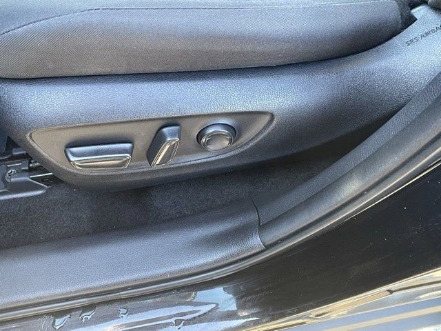 Used 2021 Toyota RAV4 XLE w/ Convenience Package image 15