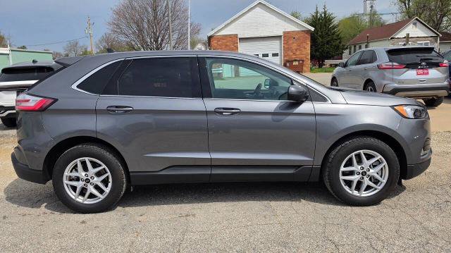 Certified 2024 Ford Edge SEL w/ Convenience Package AWD/4WD image 4