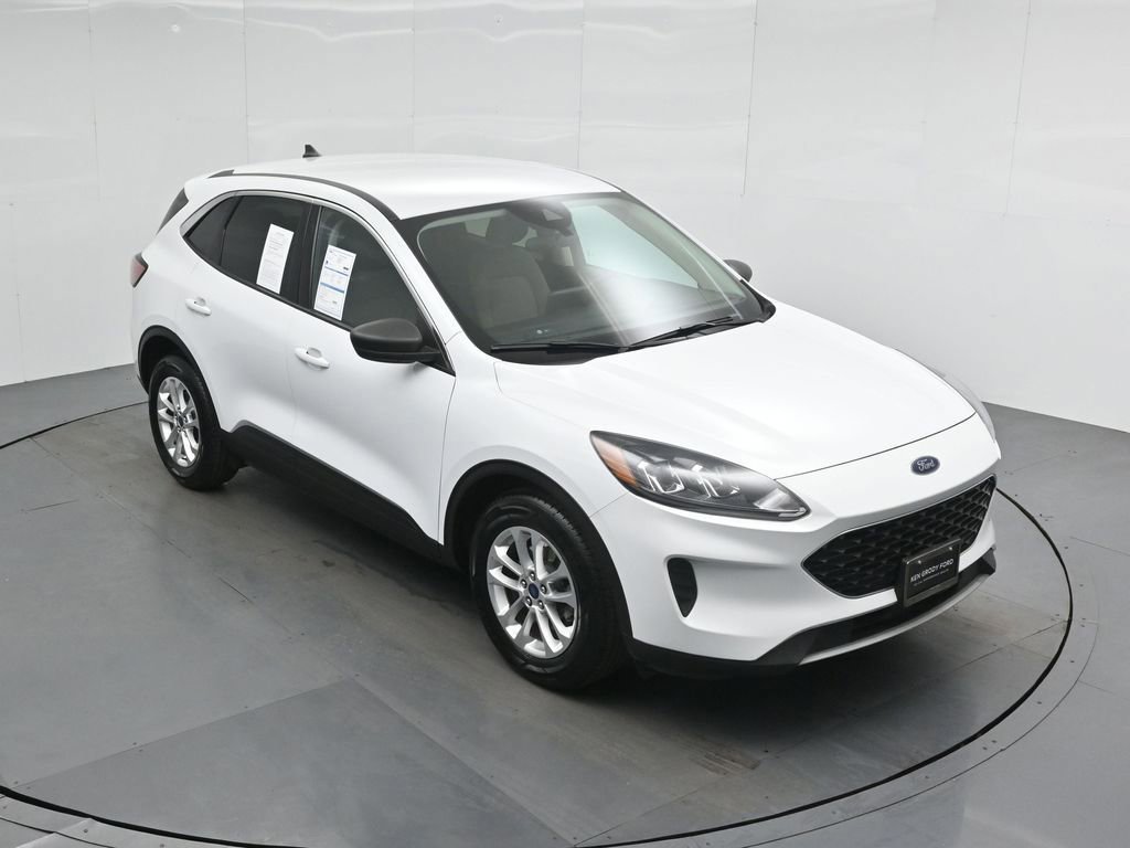 Certified 2022 Ford Escape SE image 4