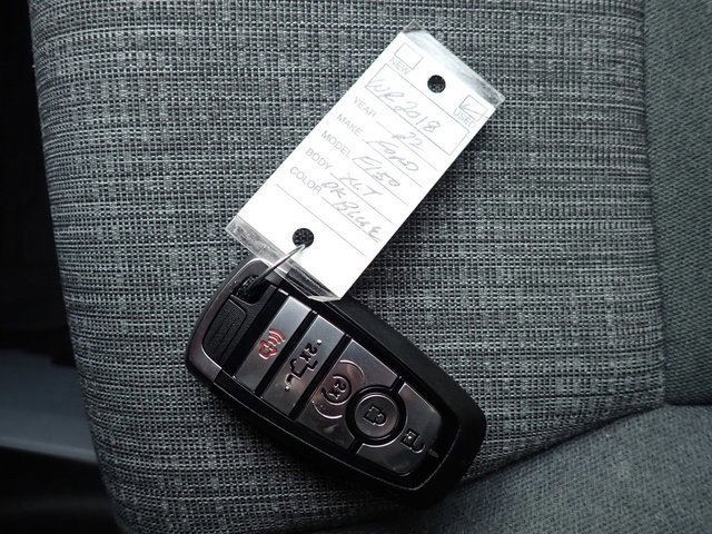 Certified 2022 Ford F150 XLT w/ Equipment Group 302A High image 30