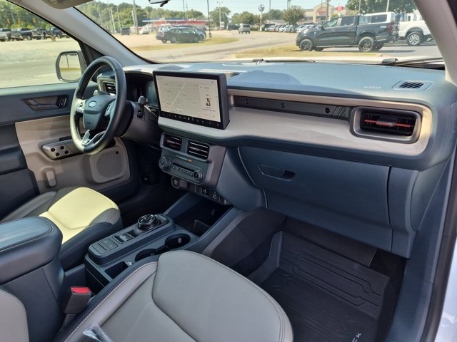 Certified 2025 Ford Maverick Lariat w/ 4K Tow Package AWD/4WD image 37