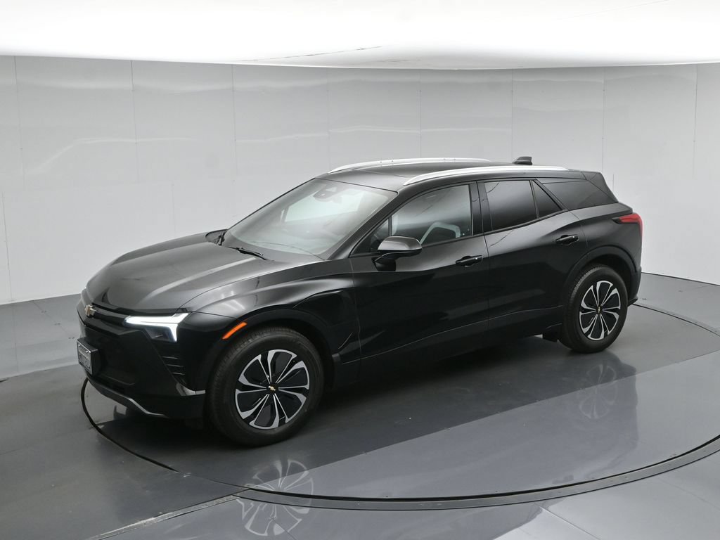 Used 2024 Chevrolet Blazer EV LT AWD/4WD image 43