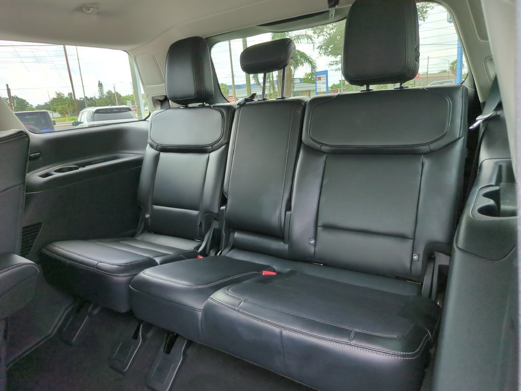 Certified 2025 Ford Expedition Platinum AWD/4WD image 20