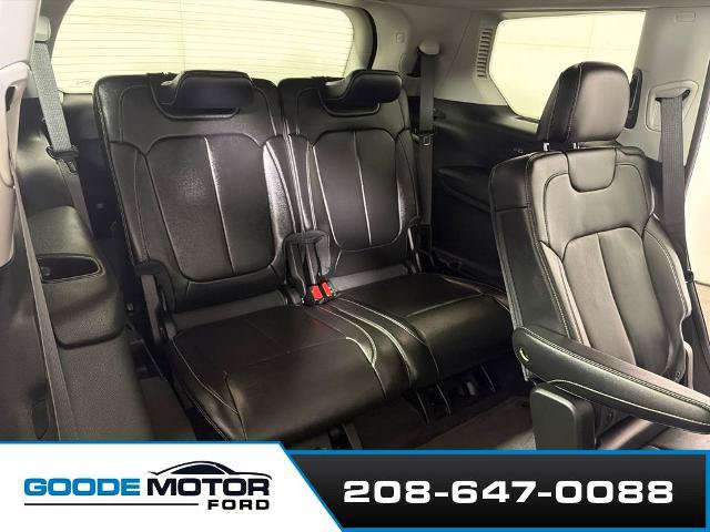 Used 2021 Jeep Grand Cherokee L Limited AWD/4WD image 22