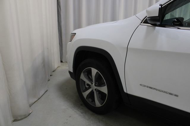Used 2021 Jeep Cherokee Limited AWD/4WD image 30