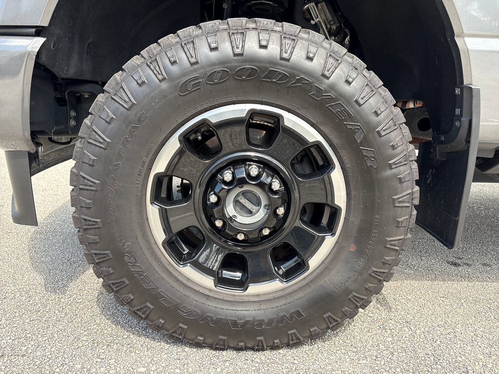 Certified 2025 Ford F250 Platinum w/ Tremor Off-Road Package AWD/4WD image 12