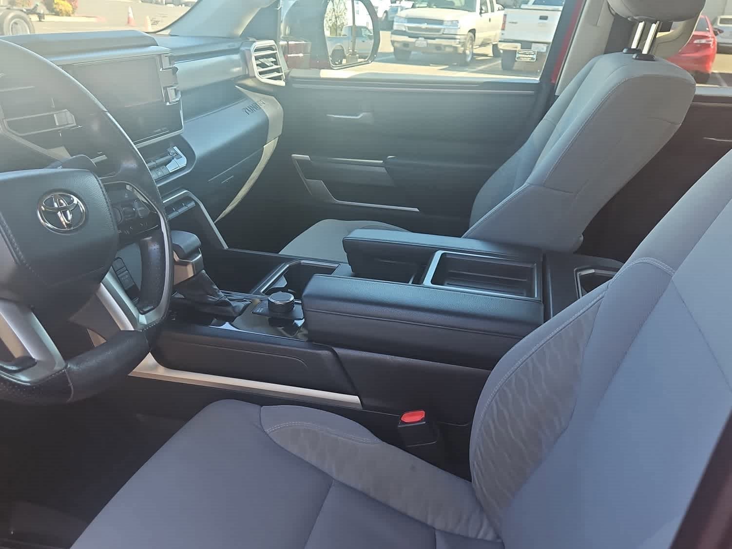 Used 2022 Toyota Tundra SR5 w/ Convenience Package image 14