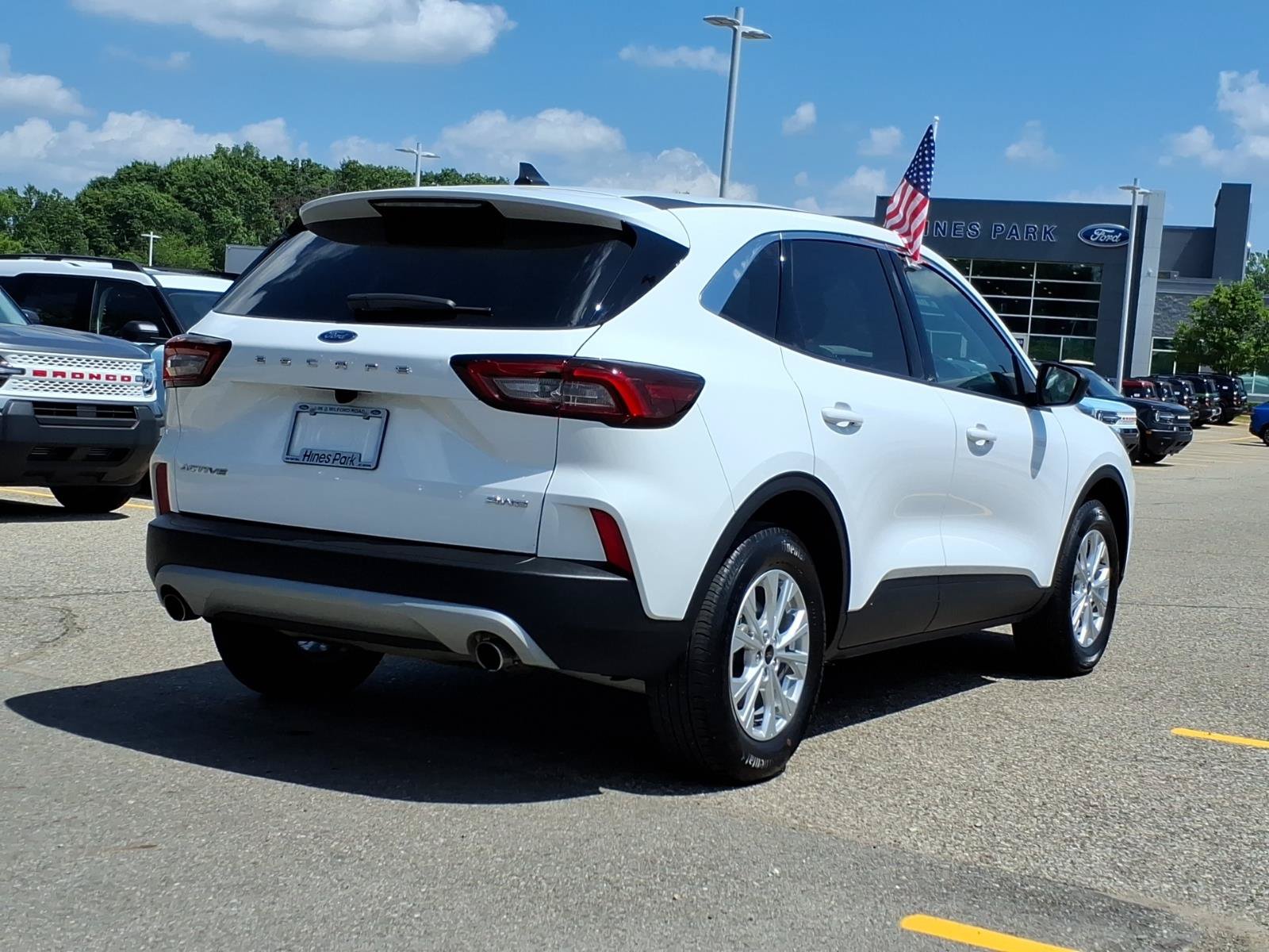 Certified 2024 Ford Escape Active AWD/4WD image 7