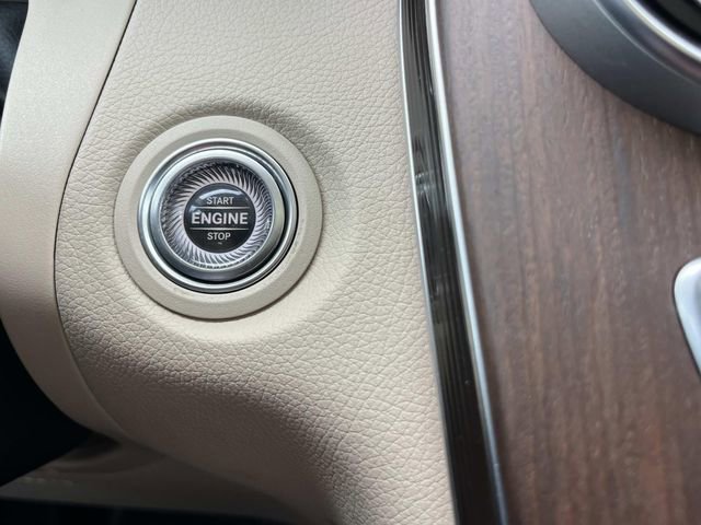 Used 2021 Mercedes-Benz GLC 300 GLC 300 image 39