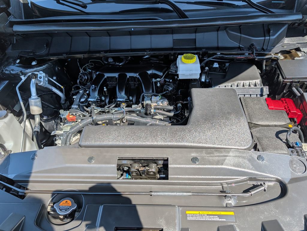 Used 2025 Nissan Pathfinder SV FWD image 35