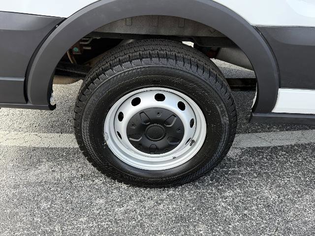 Certified 2024 Ford Transit 250 Low Roof RWD image 31