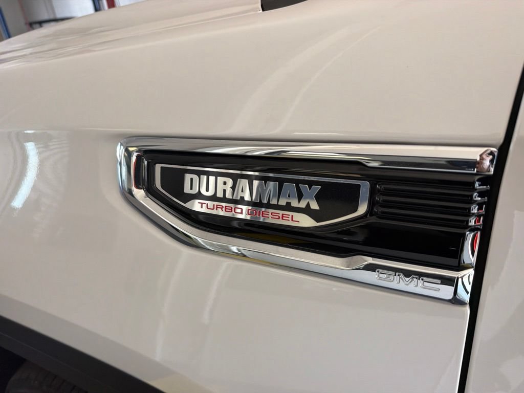 Used 2024 GMC Sierra 1500 Denali w/ Denali Reserve Package AWD/4WD image 4