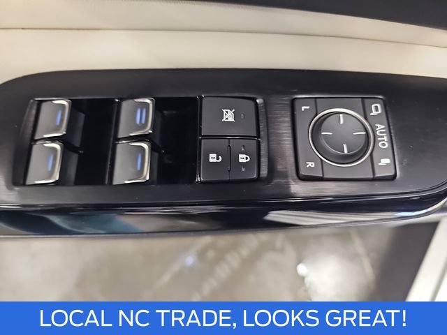Used 2024 Lexus ES 350 Ultra Luxury w/ Accessory Package (Z2) FWD image 29