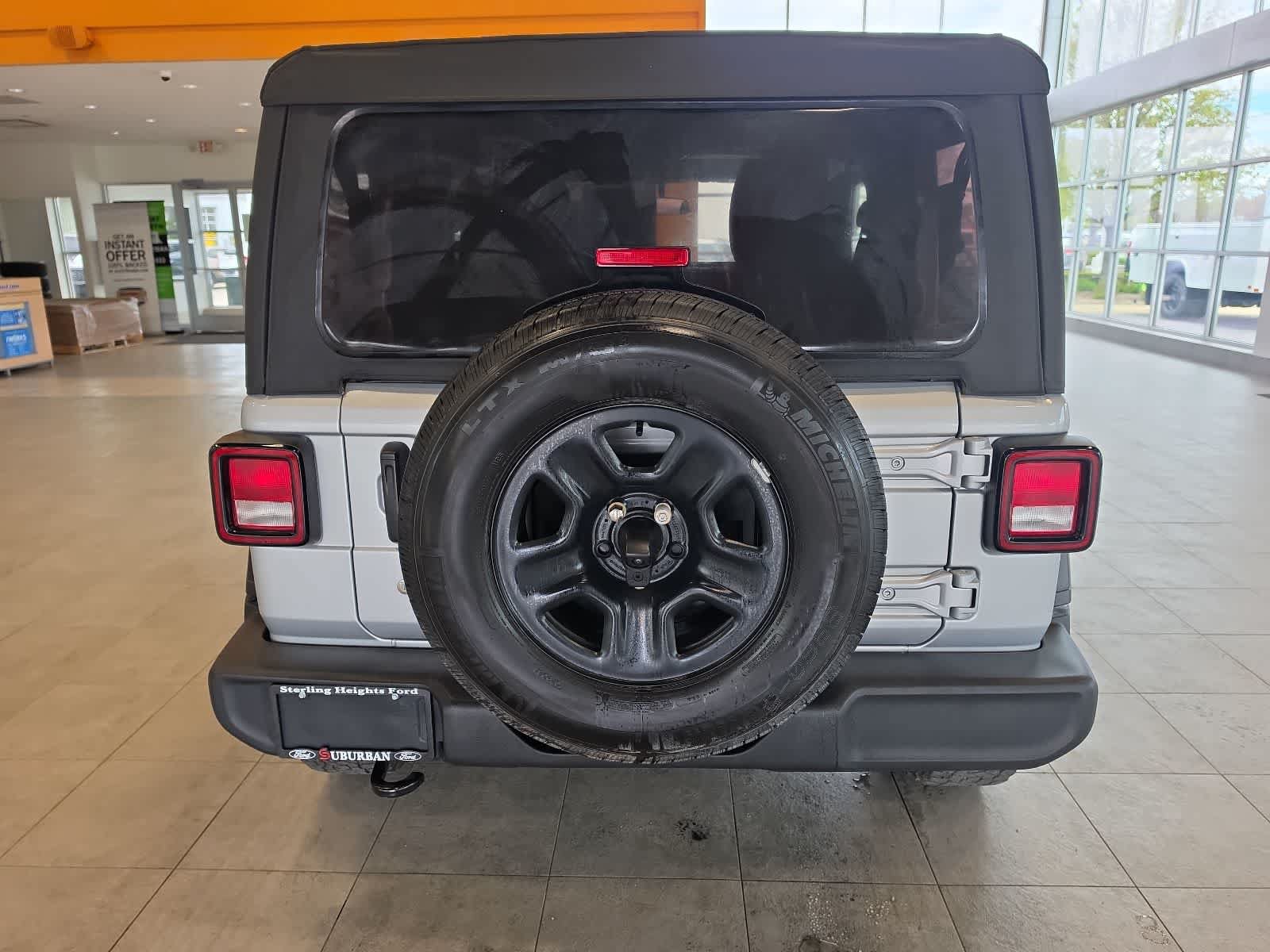 Used 2023 Jeep Wrangler Sport AWD/4WD image 8