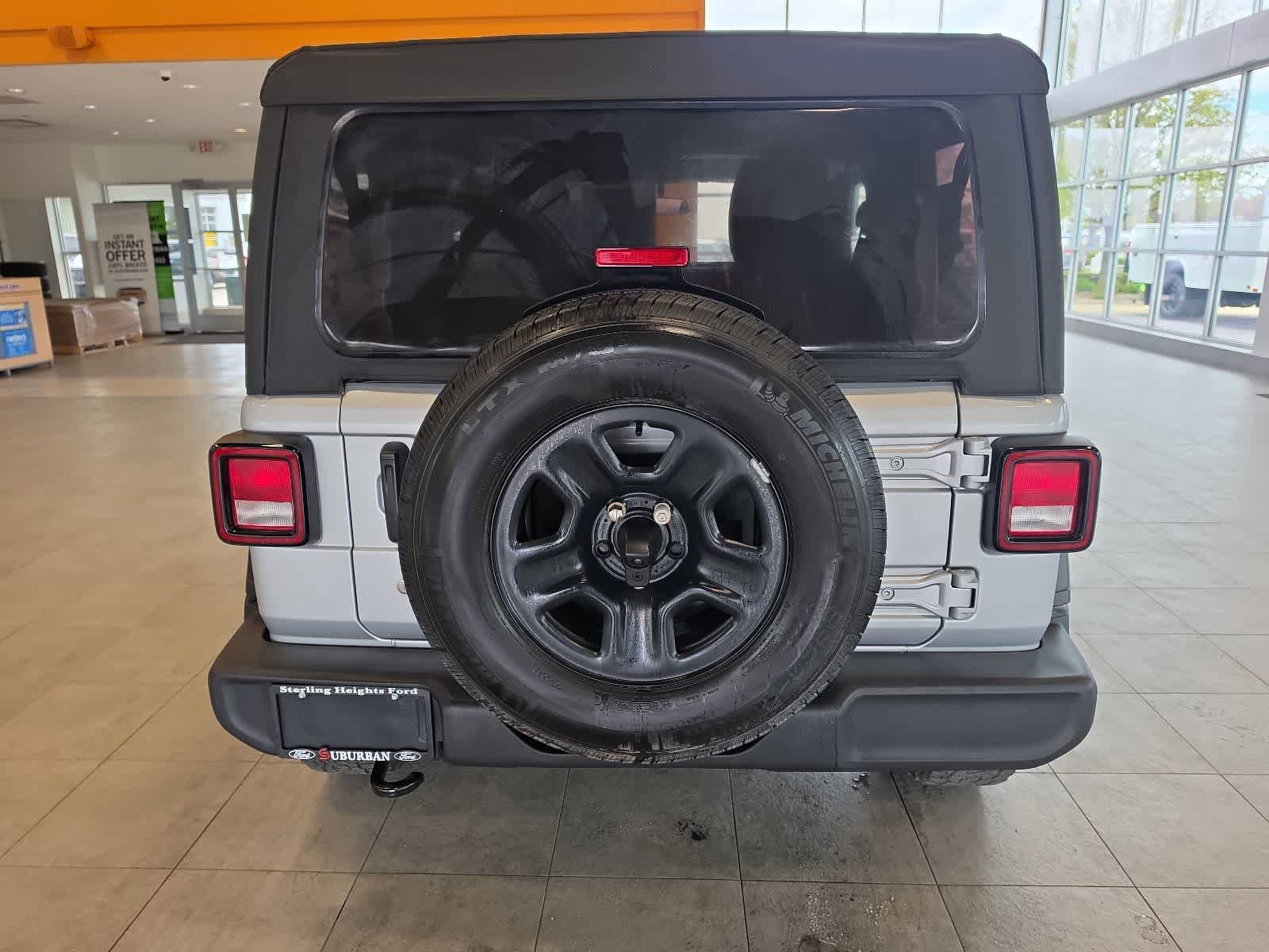 Used 2023 Jeep Wrangler Sport AWD/4WD image 8