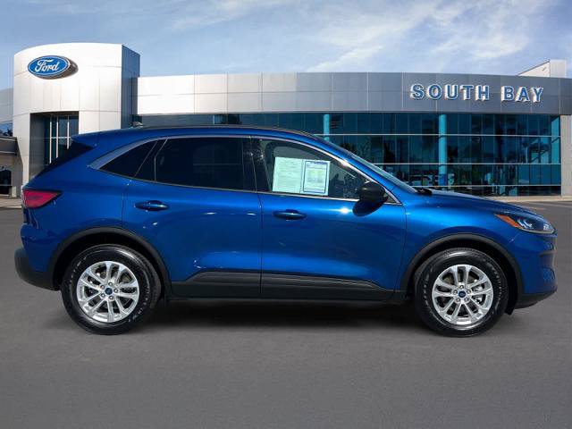 Certified 2022 Ford Escape SE w/ Cold Weather Package AWD/4WD image 6
