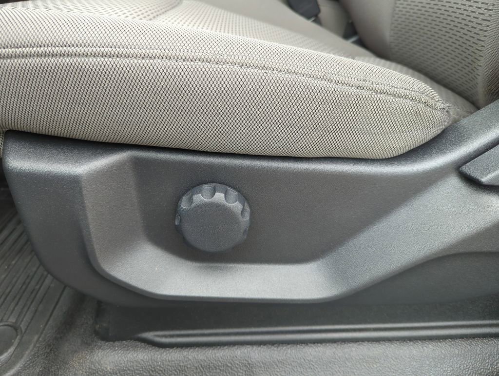 Certified 2022 Ford F350 XLT RWD image 13