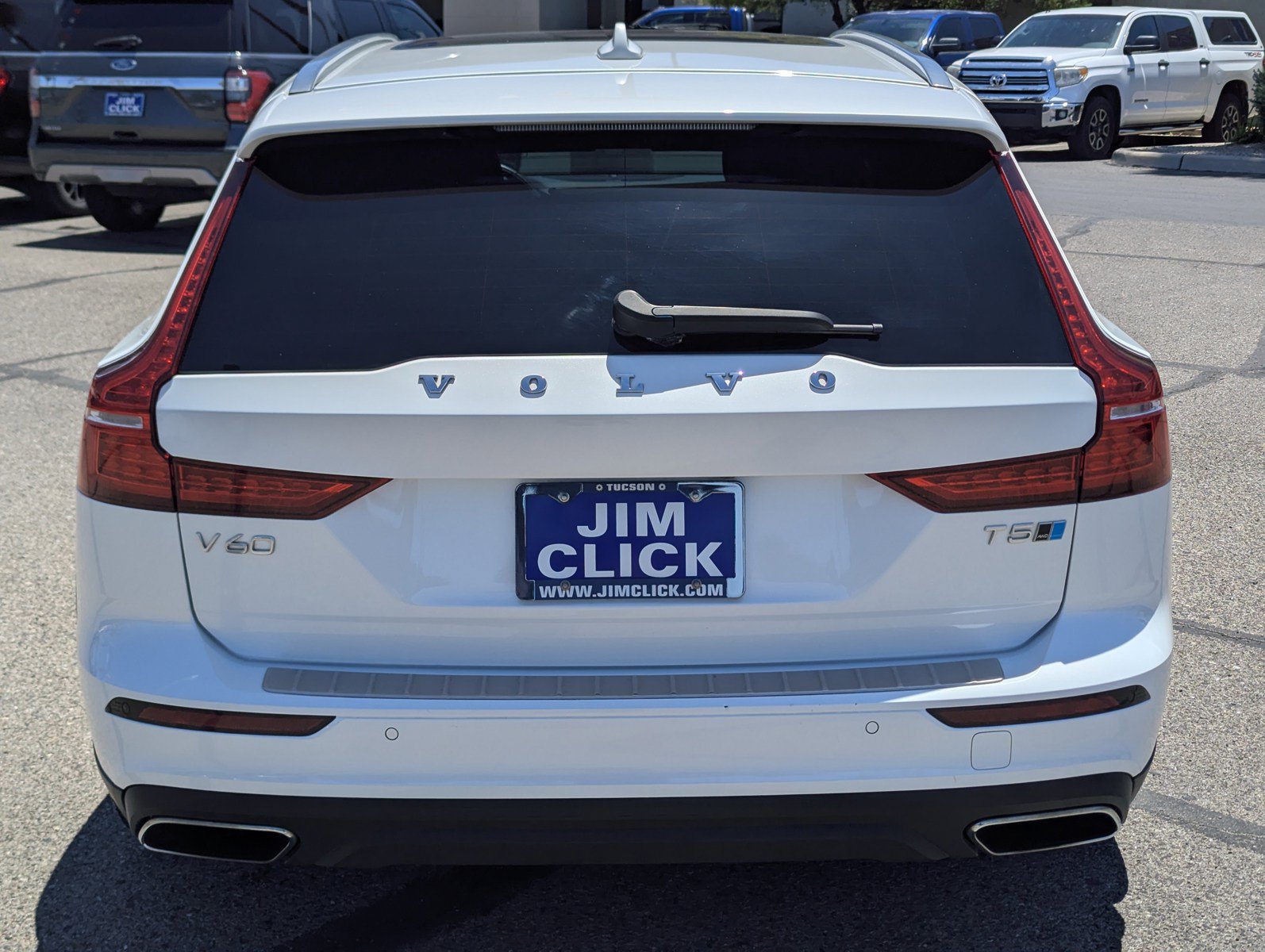 Used 2020 Volvo V60 T5 Cross Country AWD/4WD image 3