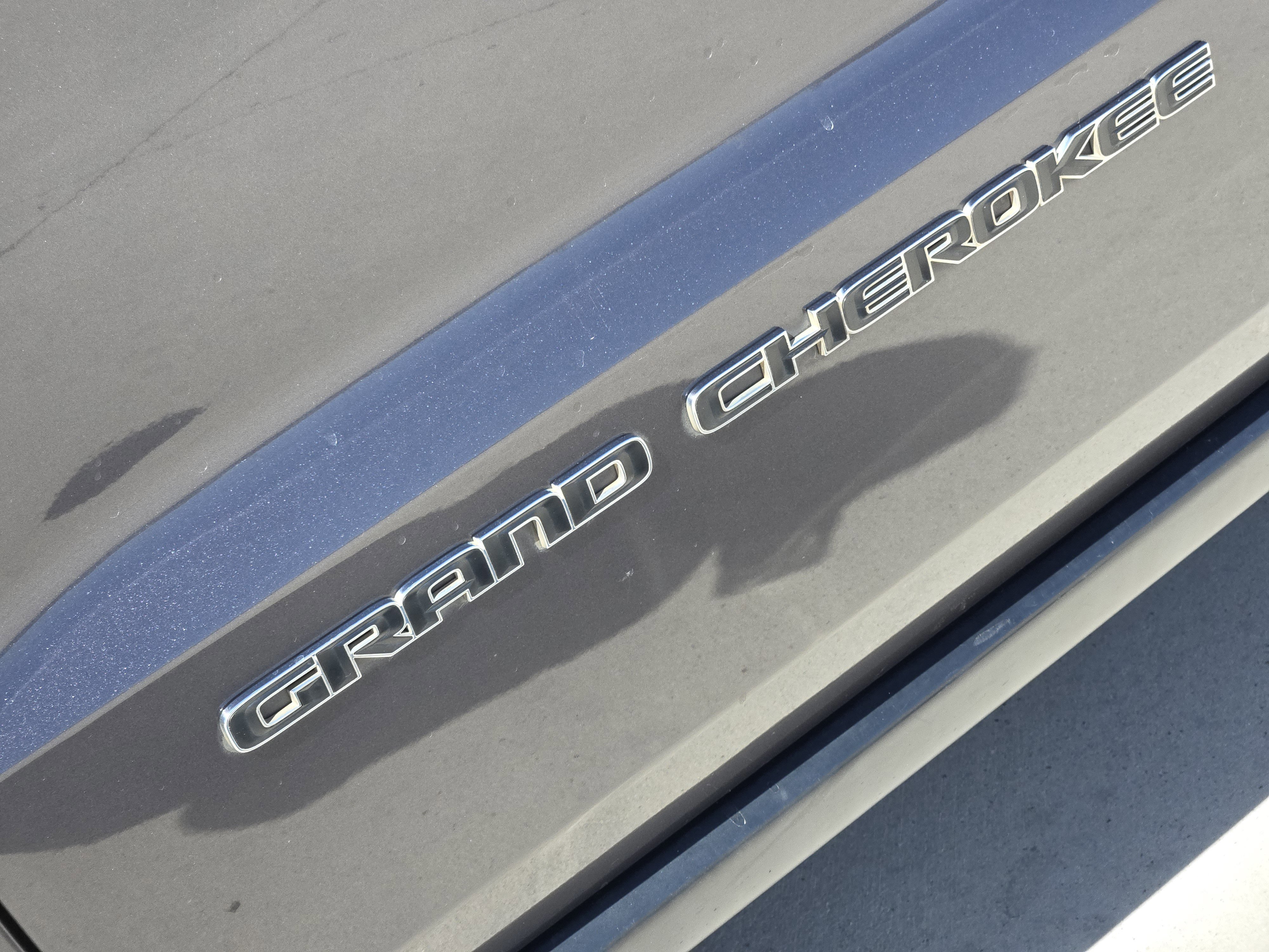 Used 2021 Jeep Grand Cherokee Limited image 10