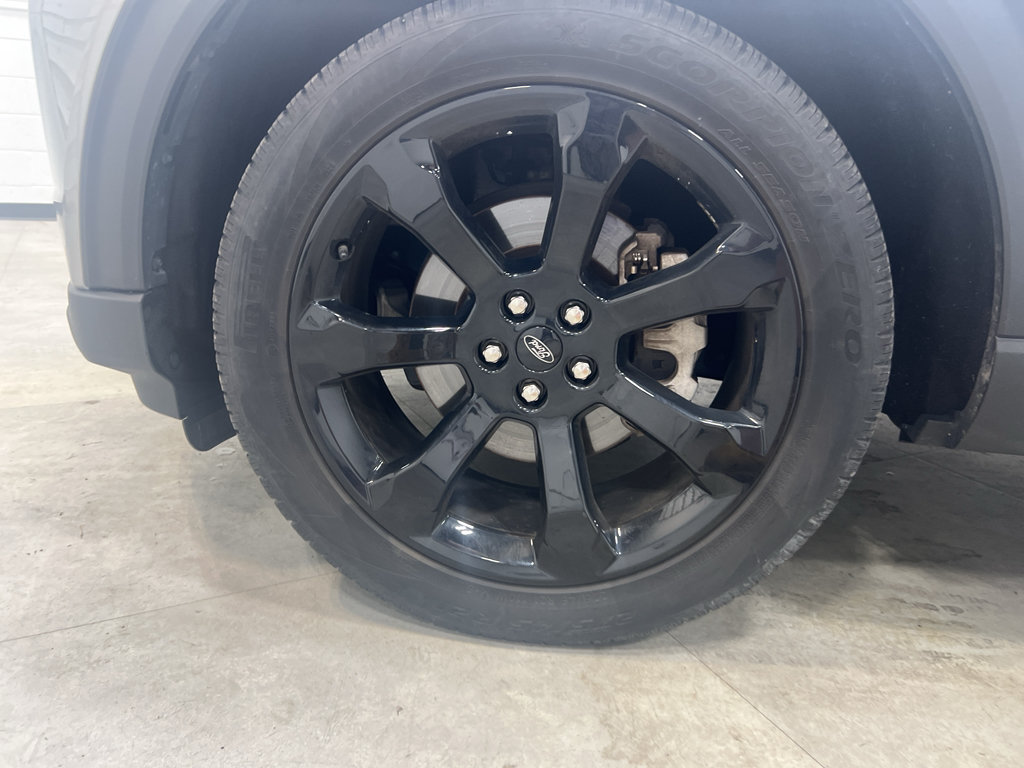 Certified 2024 Ford Explorer ST-Line w/ Class IV Trailer Tow Package AWD/4WD image 28