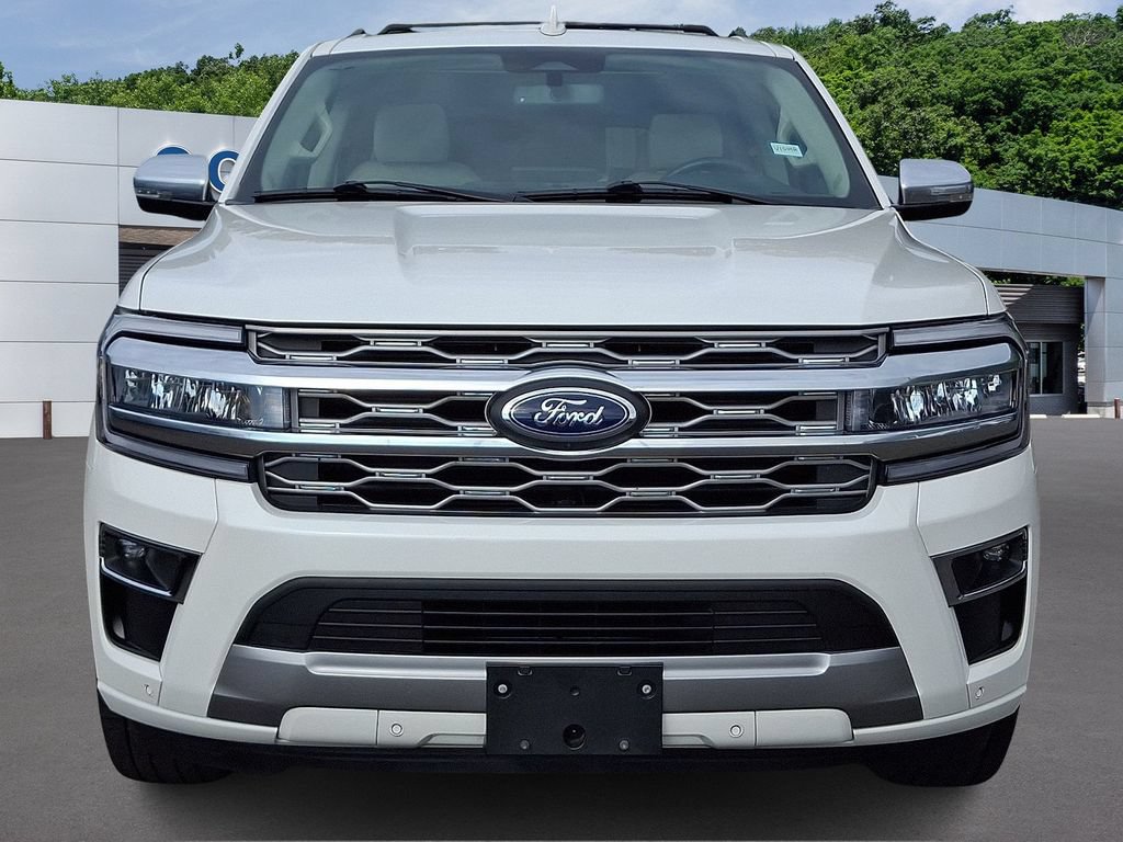 Certified 2024 Ford Expedition Platinum AWD/4WD image 2