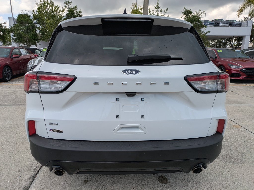 Certified 2022 Ford Escape SE FWD image 6