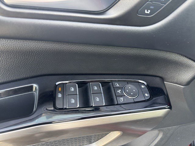 Used 2024 Nissan Pathfinder Platinum w/ Cargo Package image 12