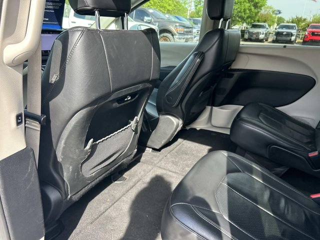 Used 2022 Chrysler Pacifica Touring-L FWD image 20