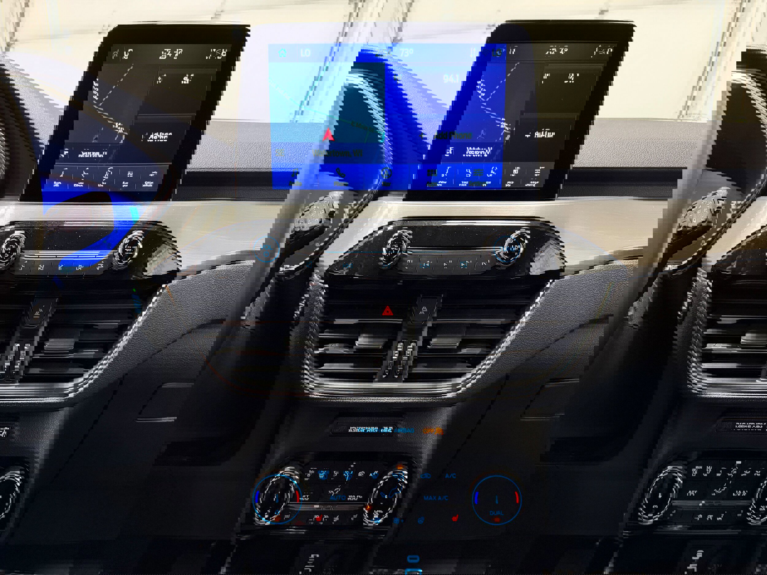 Certified 2022 Ford Escape Titanium image 22