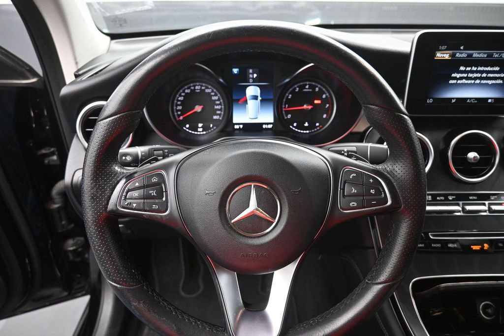 Used 2019 Mercedes-Benz GLC 300 image 6