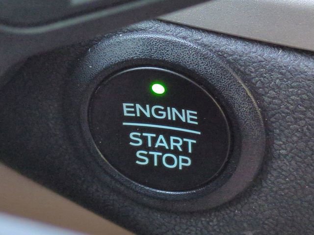 Certified 2022 Ford Escape SEL image 28