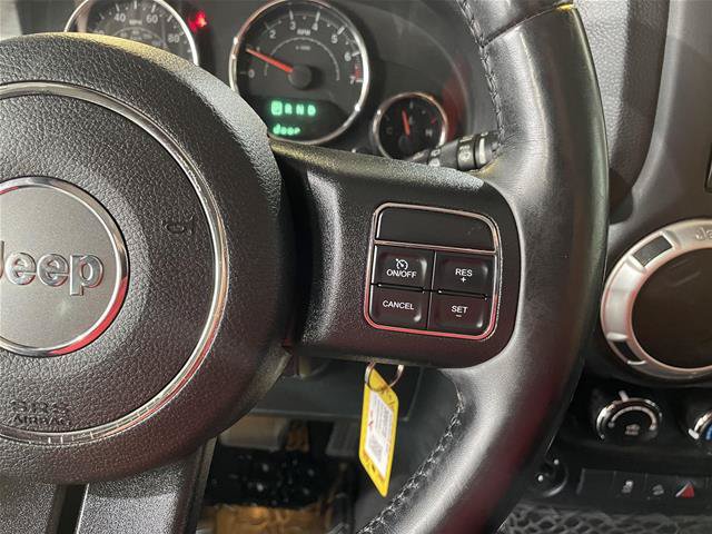 Used 2018 Jeep Wrangler Unlimited Sahara AWD/4WD image 15