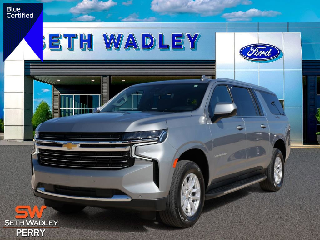 Used 2024 Chevrolet Suburban LT image 1